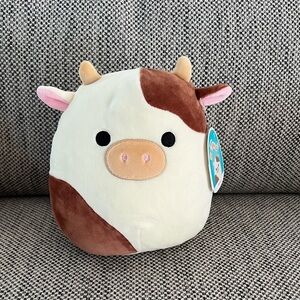 Squishmallows 8” Ronnie cow. NWTs.